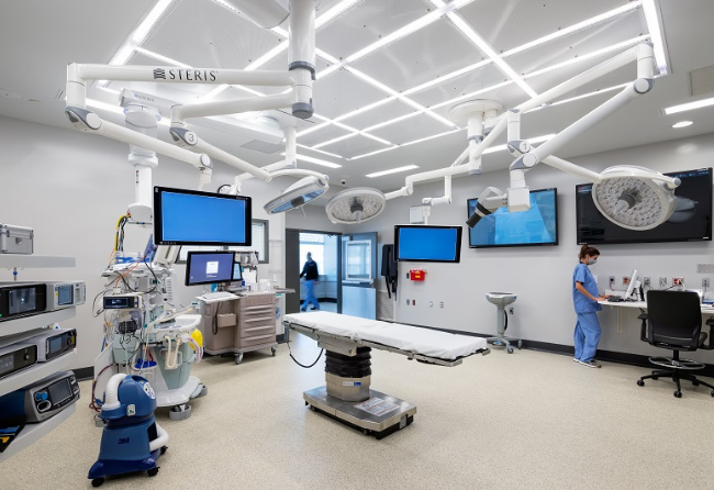 Stonres RTZ Flooring In An Operating Room