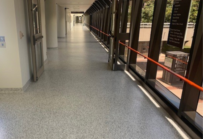 Stontec Xpress In A Corridor