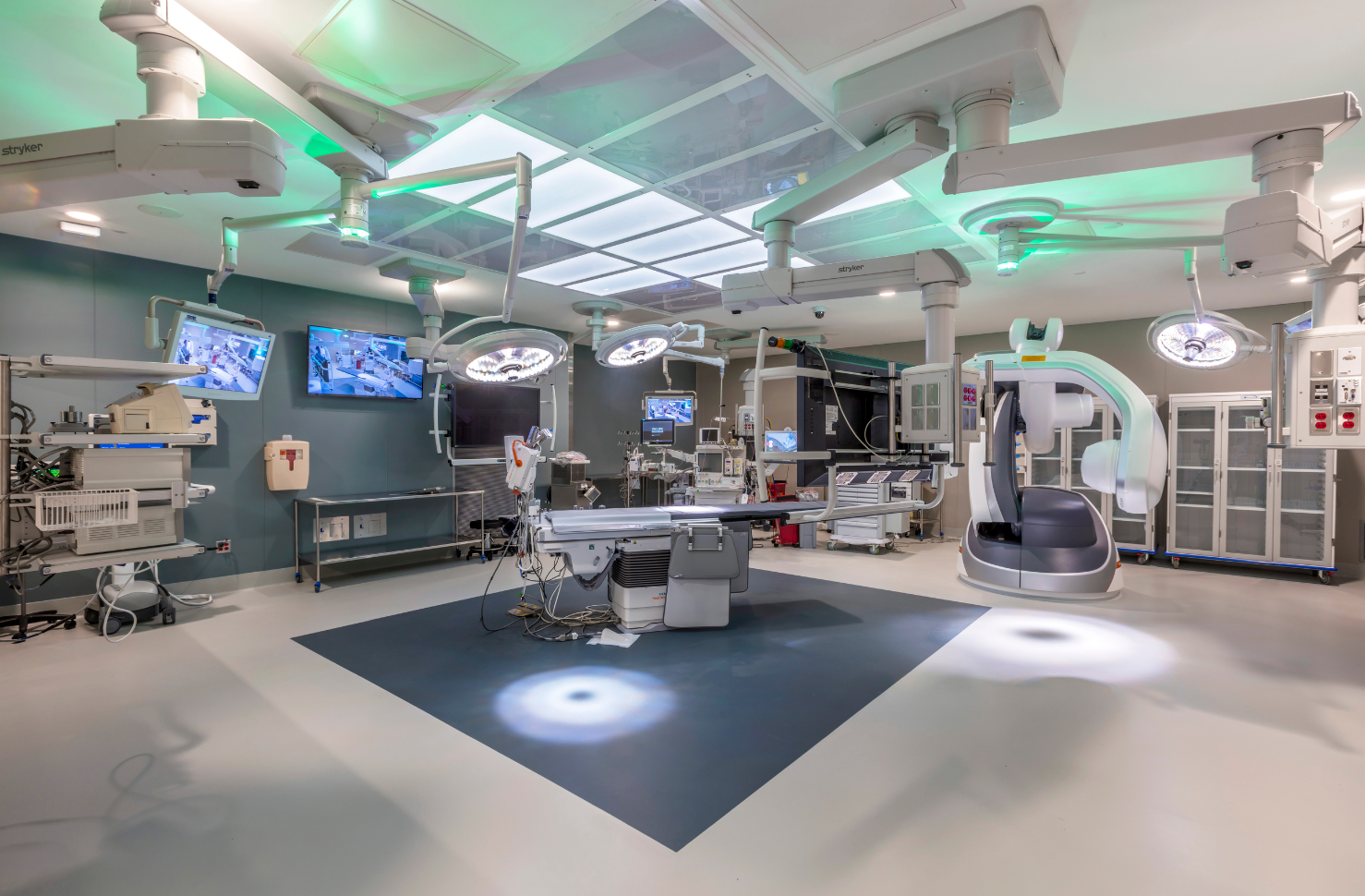 Stonres RTZ In Trauma Center Hospital