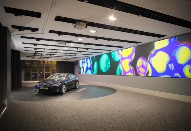 Hotel Drop Off Area With Crush Flooring